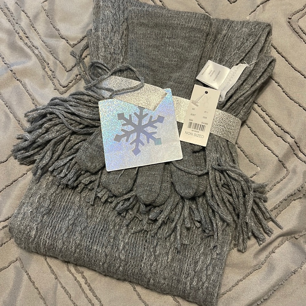 New York& Co. scarf and glove set